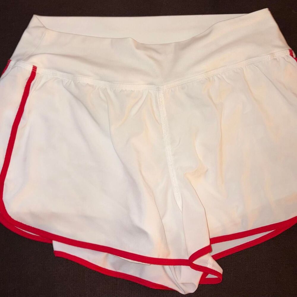 Gilly-hicks Women's White and Red Shorts